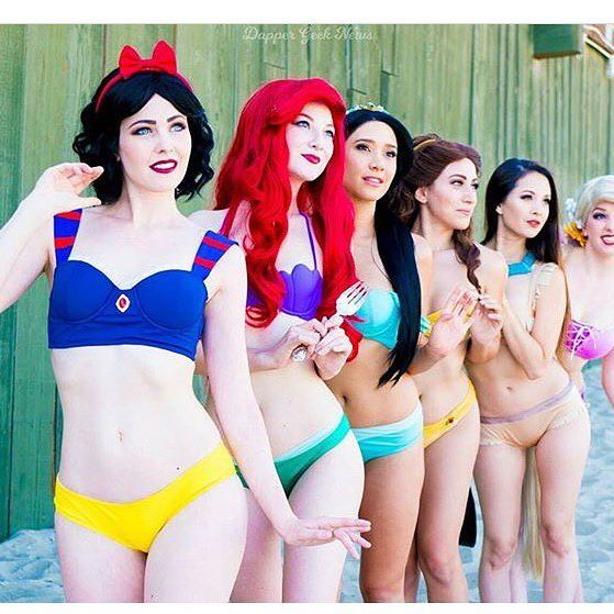 Las Princesas Disney en Bikini se convierten en viral