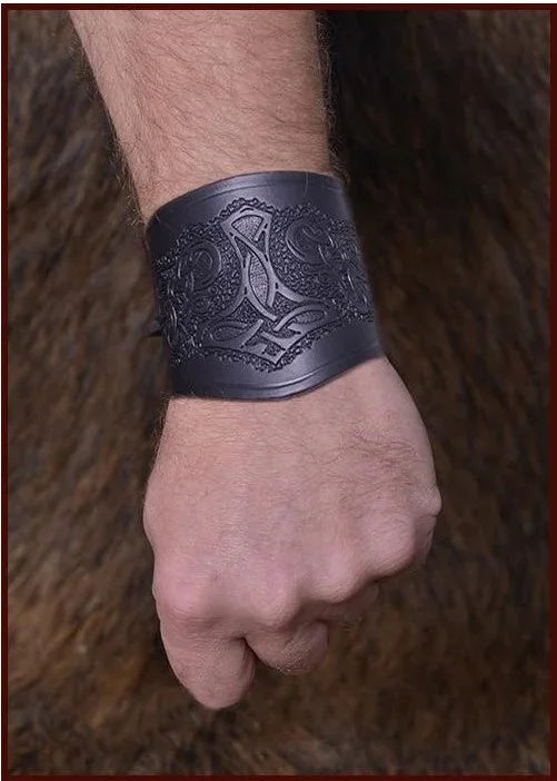 Muñequera de Thor en Cuero Negro Complementos Vikingos Medieval Factory