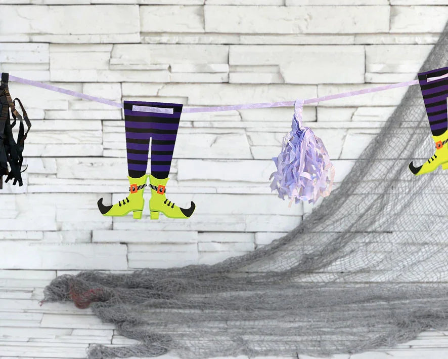 Guirnalda con Piernas de Bruja de Halloween Guirnaldas de Halloween Atosa